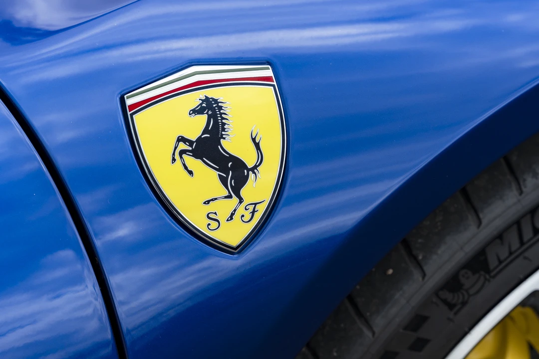 2022 Ferrari SF90 Spider - Image 20 of 31