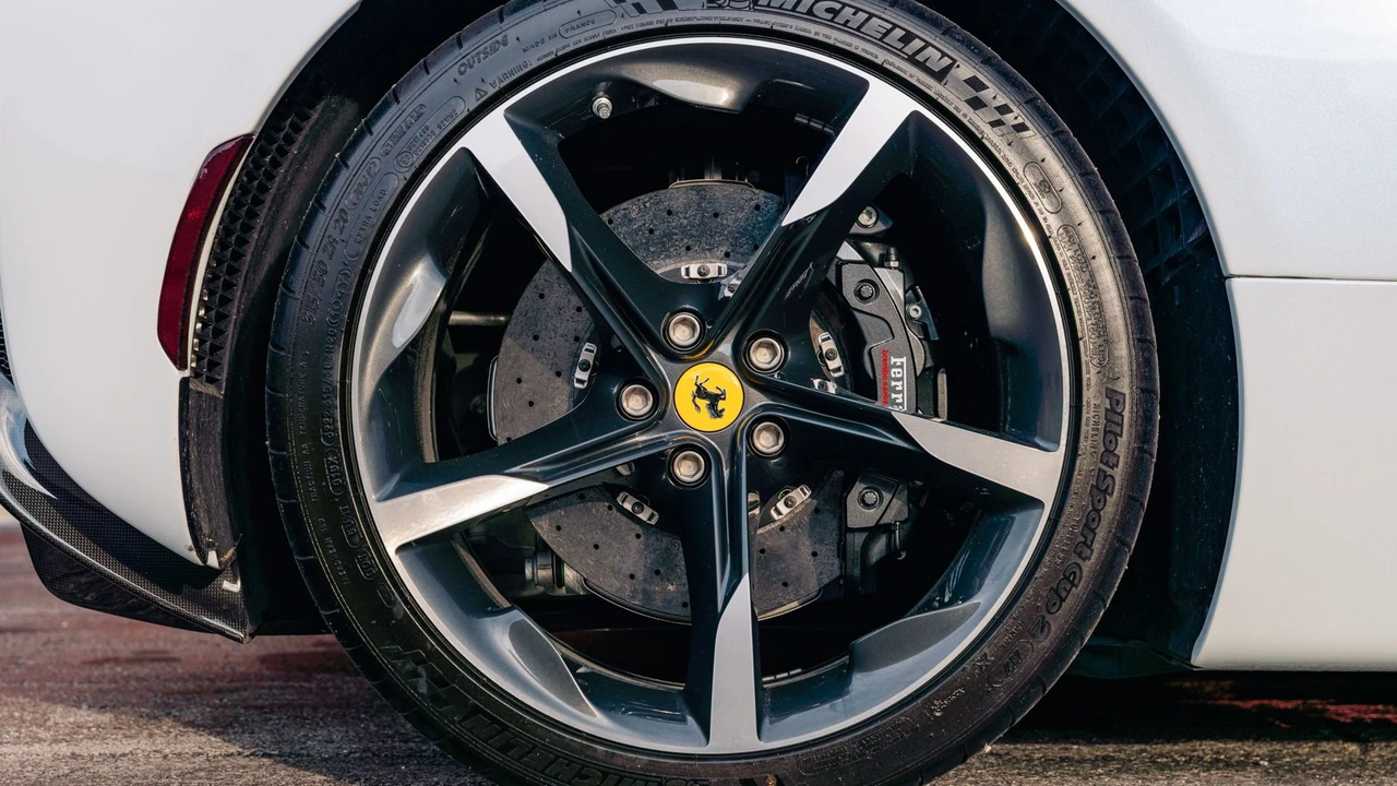 2022 Ferrari SF90 Stradale - Image 23 of 31
