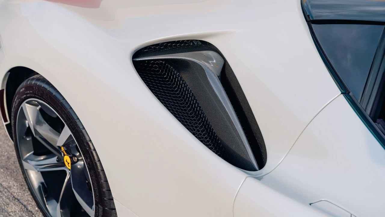 2022 Ferrari SF90 Stradale - Image 20 of 31