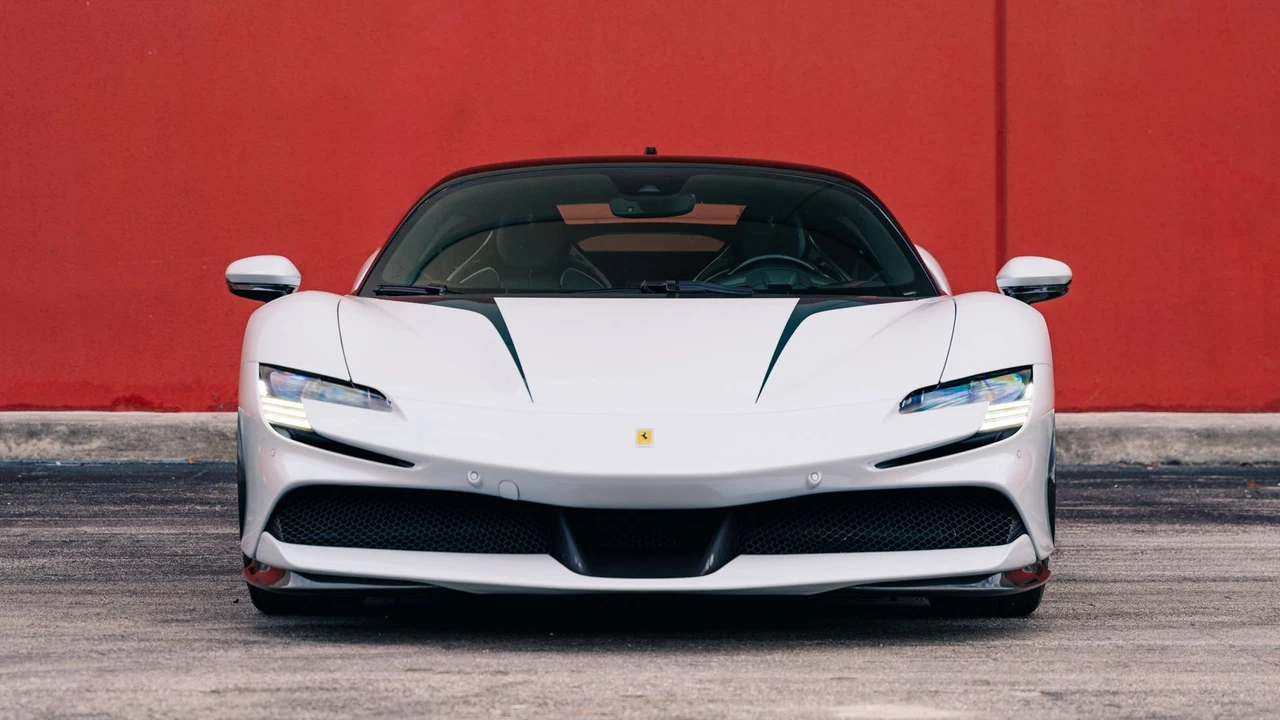 2022 Ferrari SF90 Stradale - Image 4 of 31