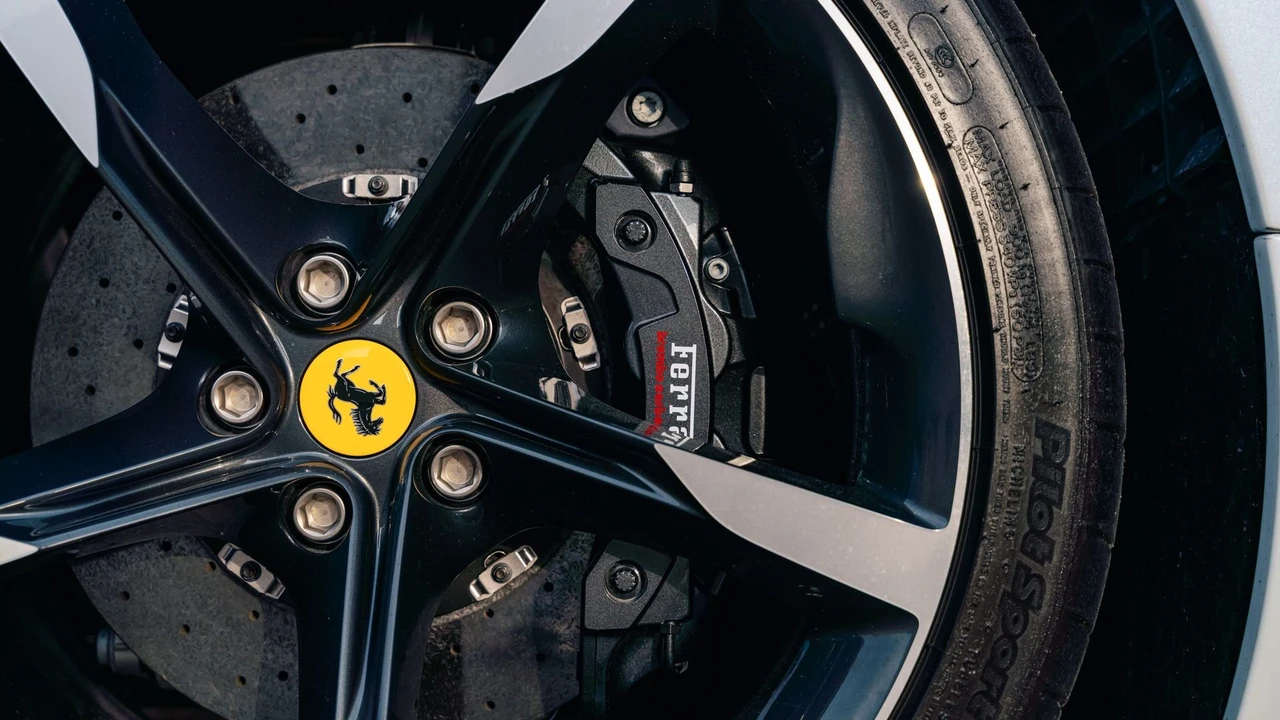 2022 Ferrari SF90 Stradale - Image 24 of 31