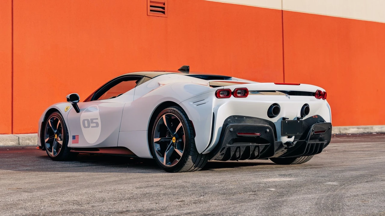 2022 Ferrari SF90 Stradale - Image 3 of 31