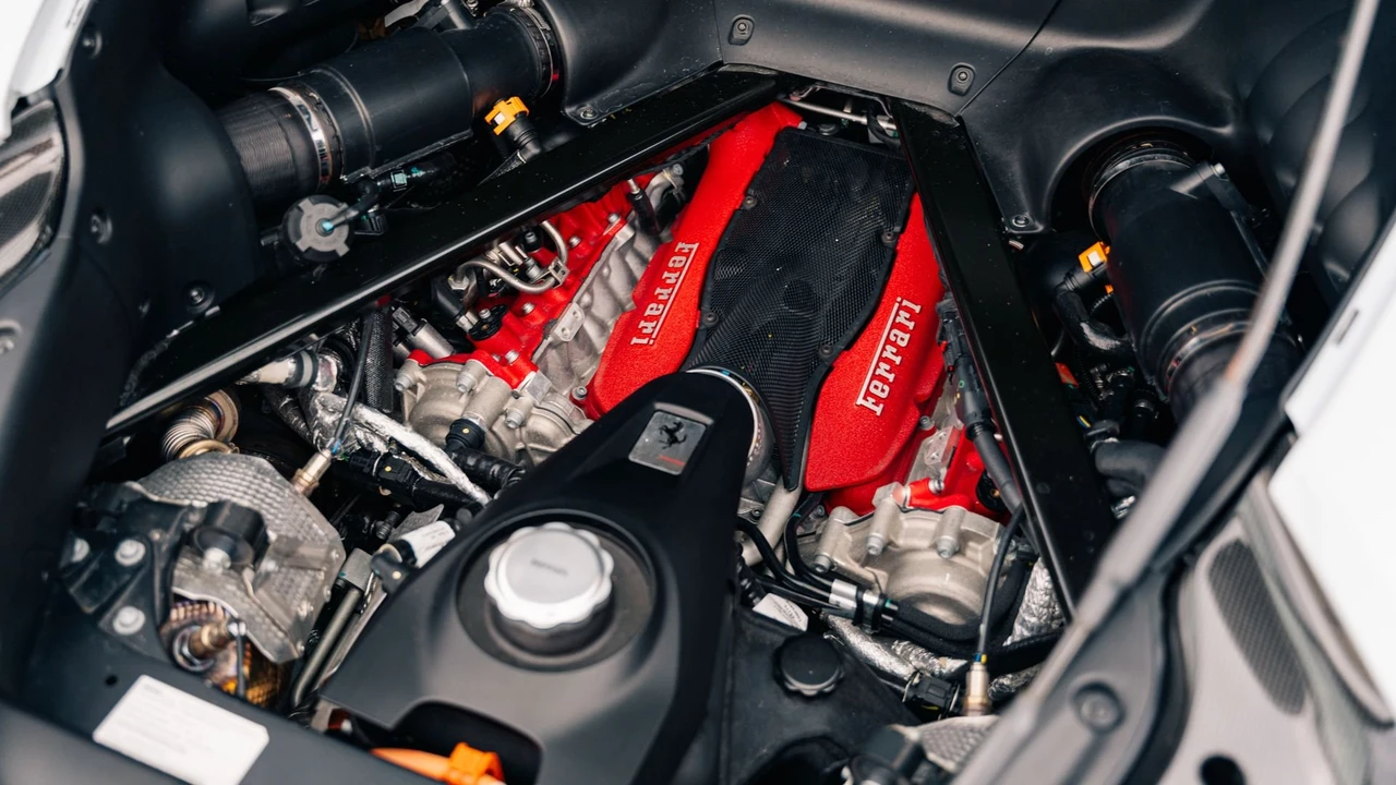 2022 Ferrari SF90 Stradale - Image 6 of 31