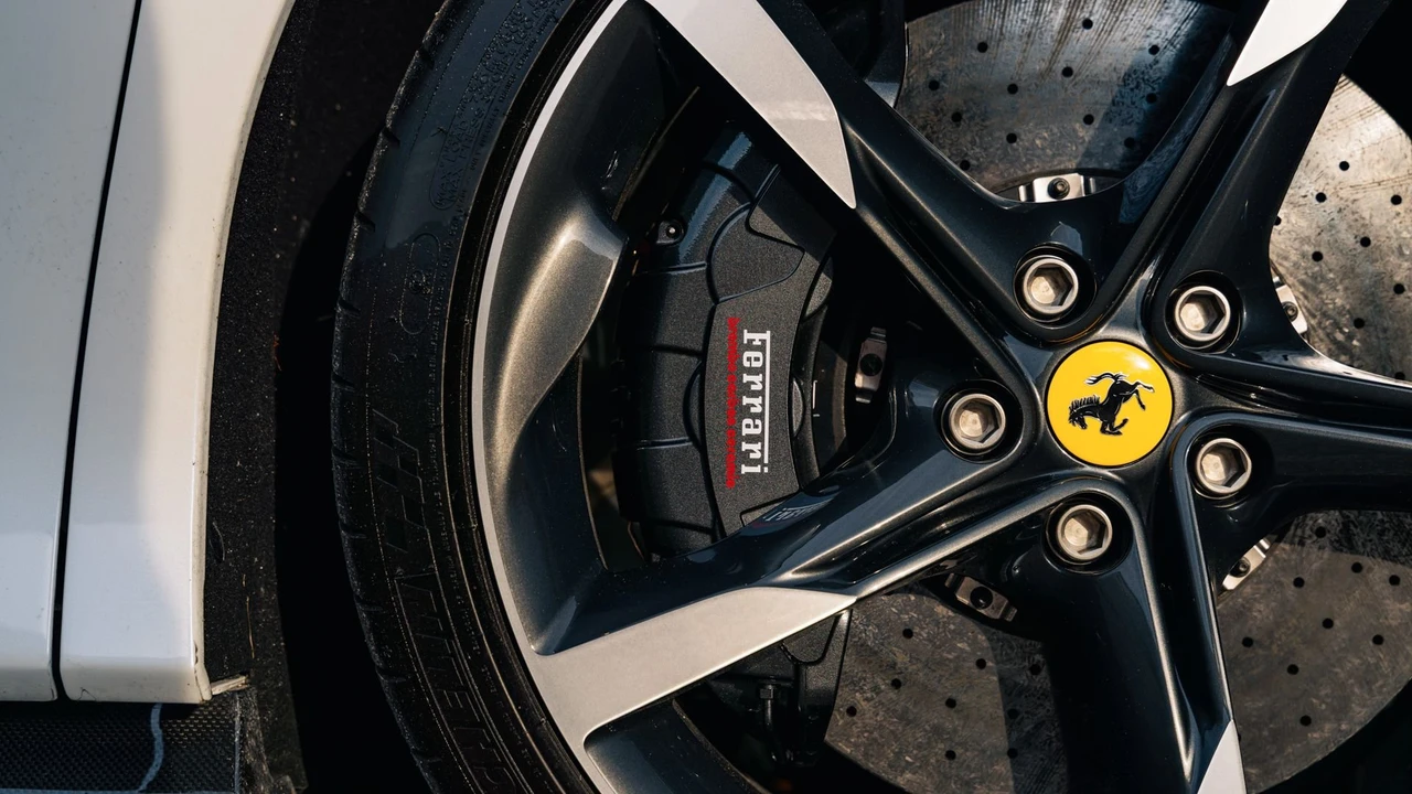 2022 Ferrari SF90 Stradale - Image 16 of 31