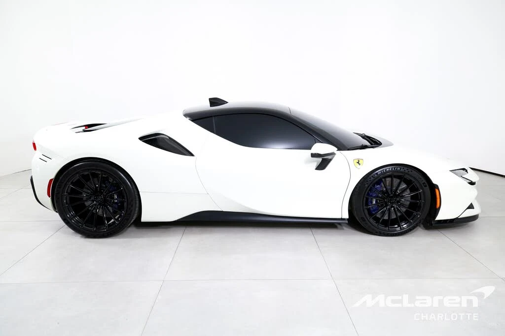 2022 Ferrari SF90 Stradale - Image 8 of 30
