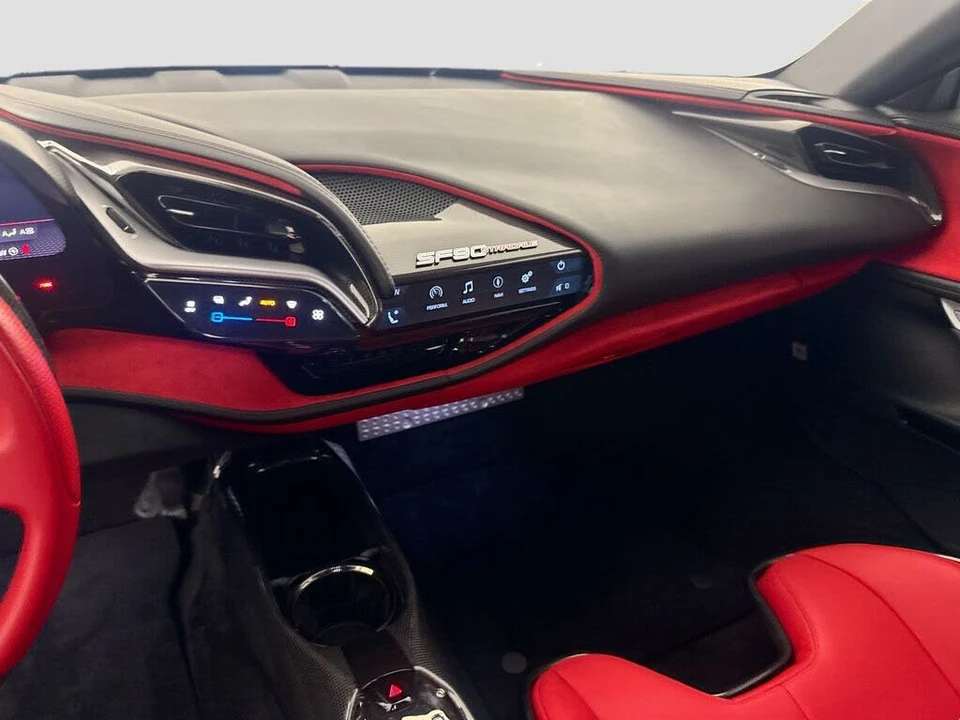 2022 Ferrari SF90 Stradale - Image 25 of 31