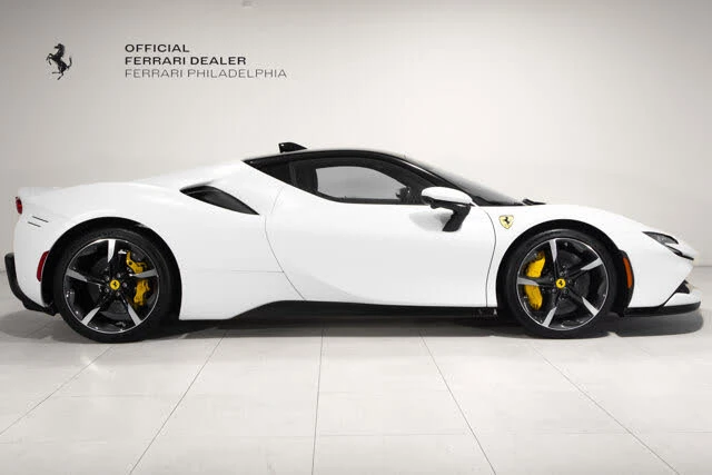 2022 Ferrari SF90 Stradale - Image 8 of 20