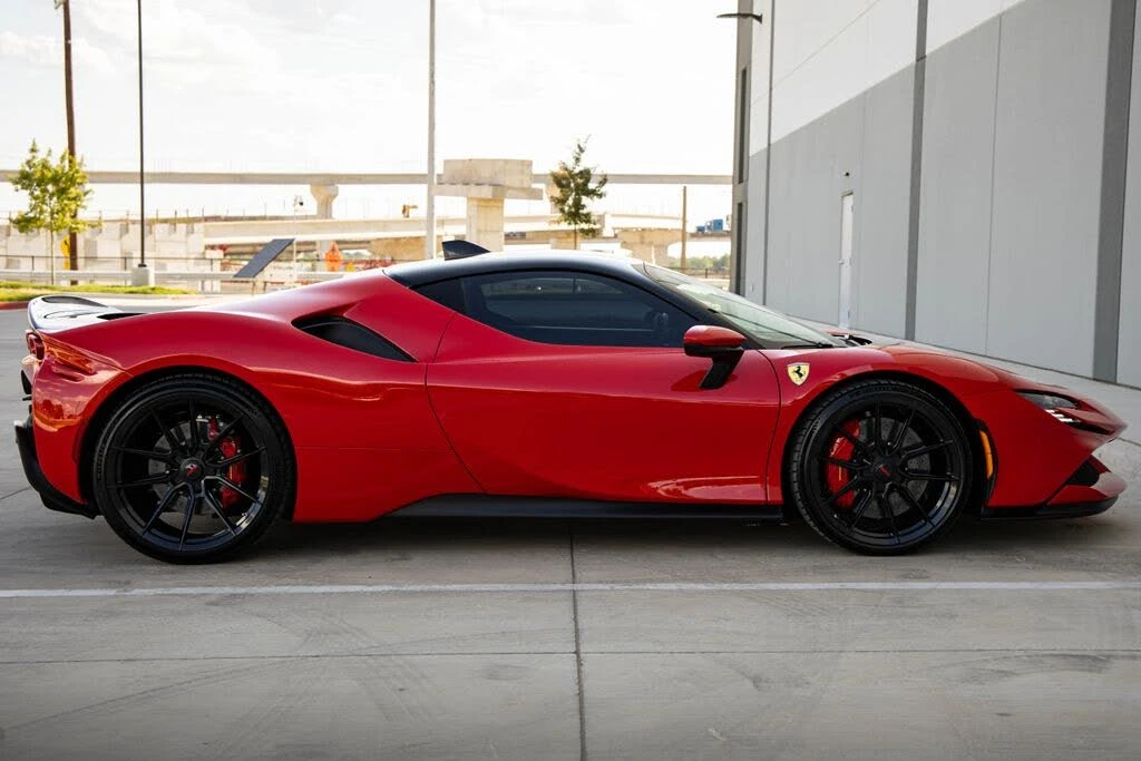 2022 Ferrari SF90 Stradale - Image 17 of 31