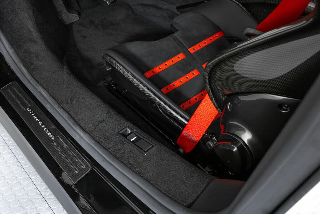 2022 Ferrari SF90 Stradale - Image 29 of 31