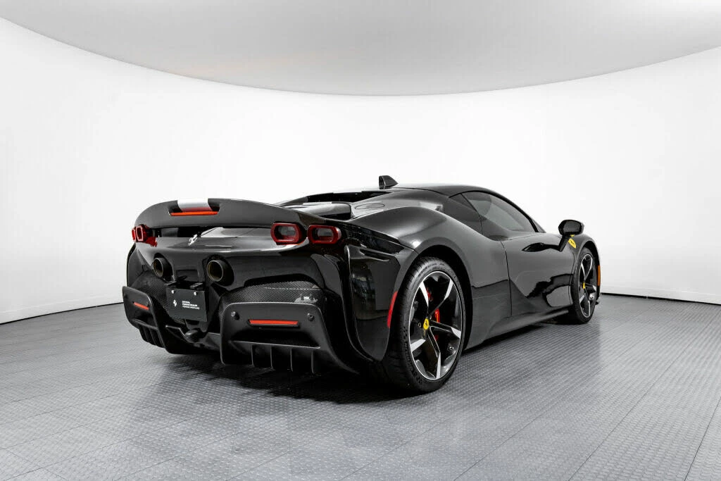 2022 Ferrari SF90 Stradale - Image 2 of 31