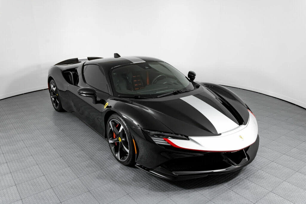 2022 Ferrari SF90 Stradale - Image 23 of 31
