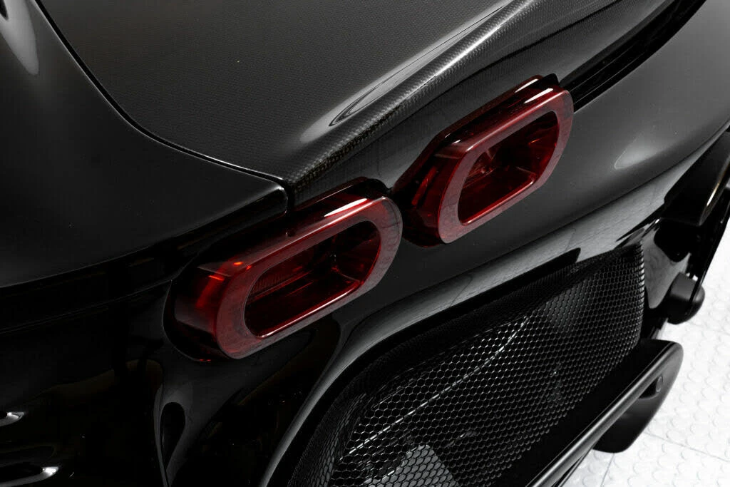 2022 Ferrari SF90 Stradale - Image 16 of 31