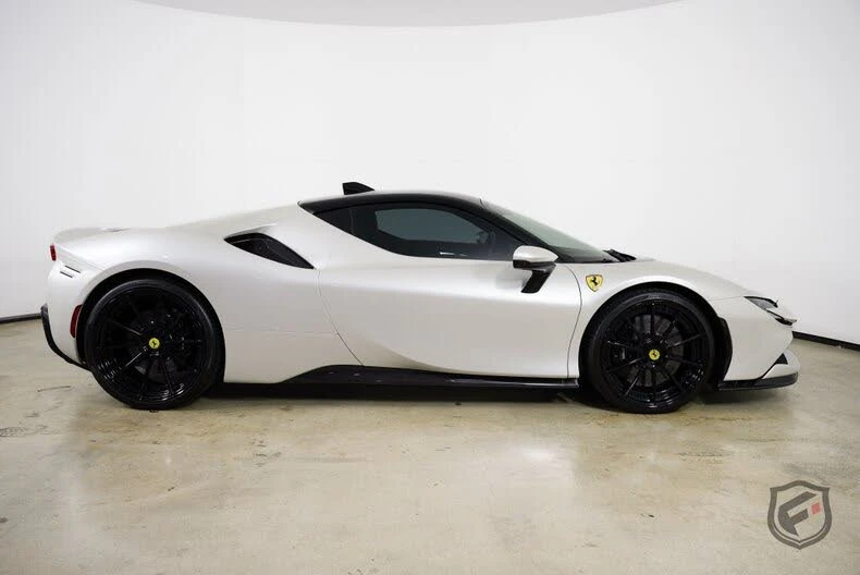 2022 Ferrari SF90 Stradale - Image 10 of 31