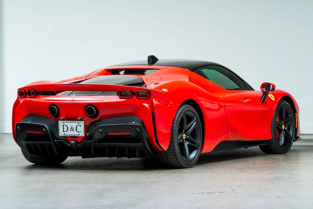2022 Ferrari SF90 Stradale - Image 8 of 31