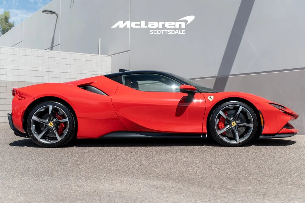 2022 Ferrari SF90 Stradale - Image 8 of 31
