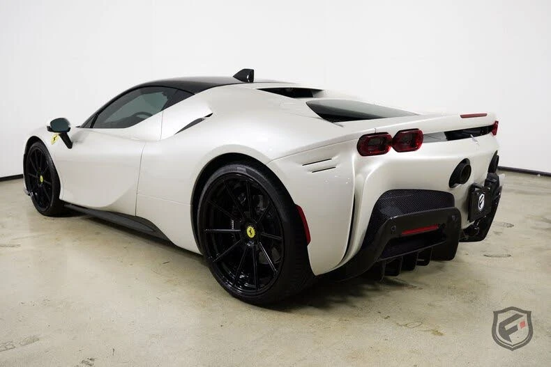 2022 Ferrari SF90 Stradale - Image 7 of 31