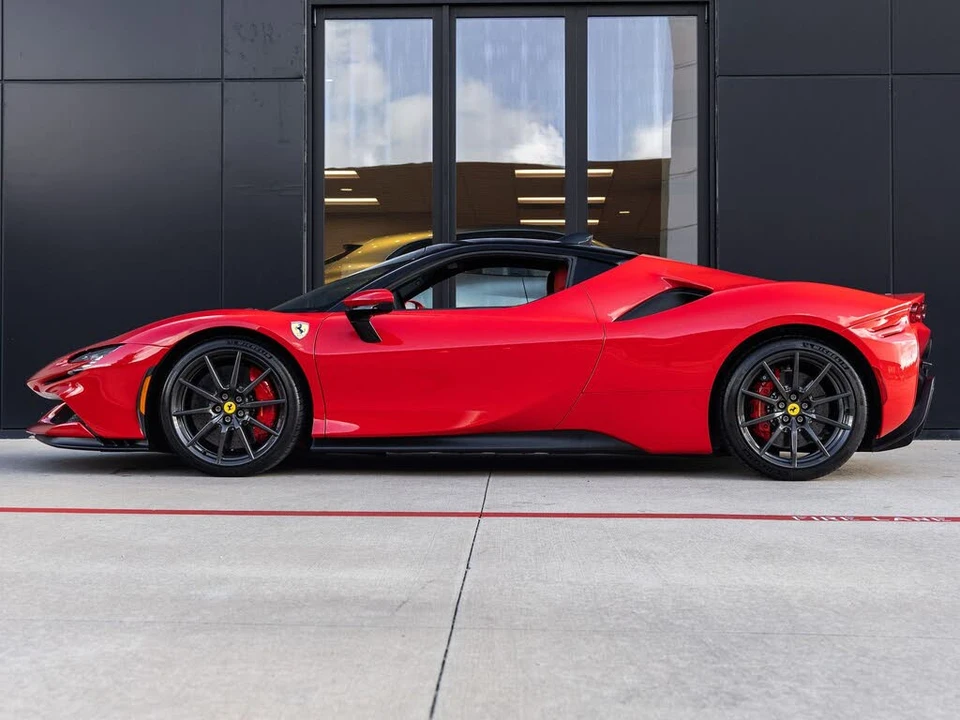 2022 Ferrari SF90 Stradale - Image 10 of 31