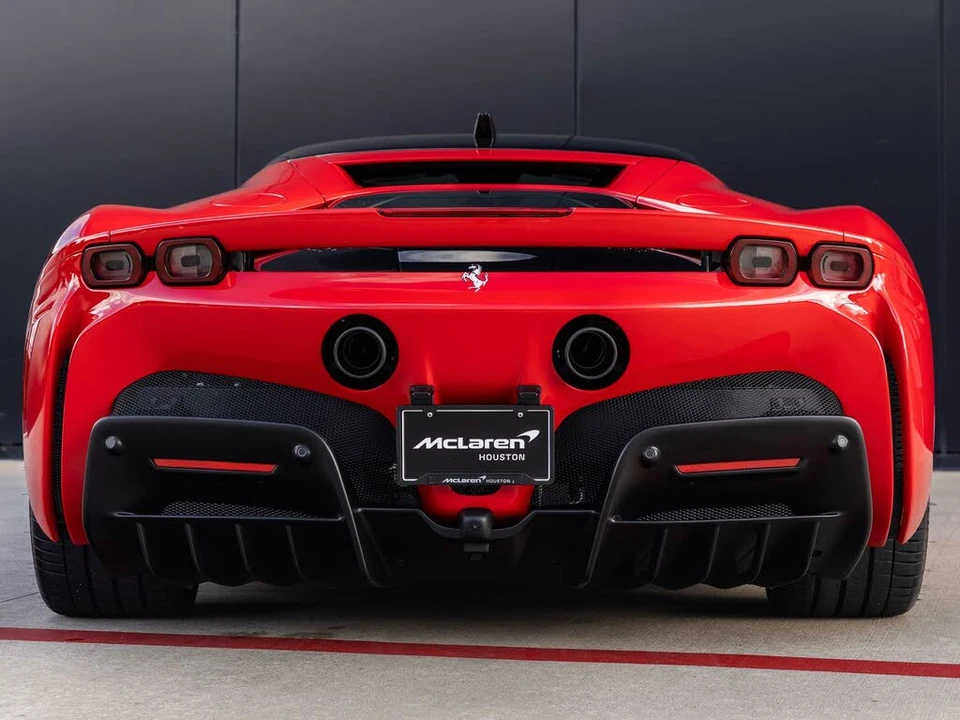 2022 Ferrari SF90 Stradale - Image 8 of 31