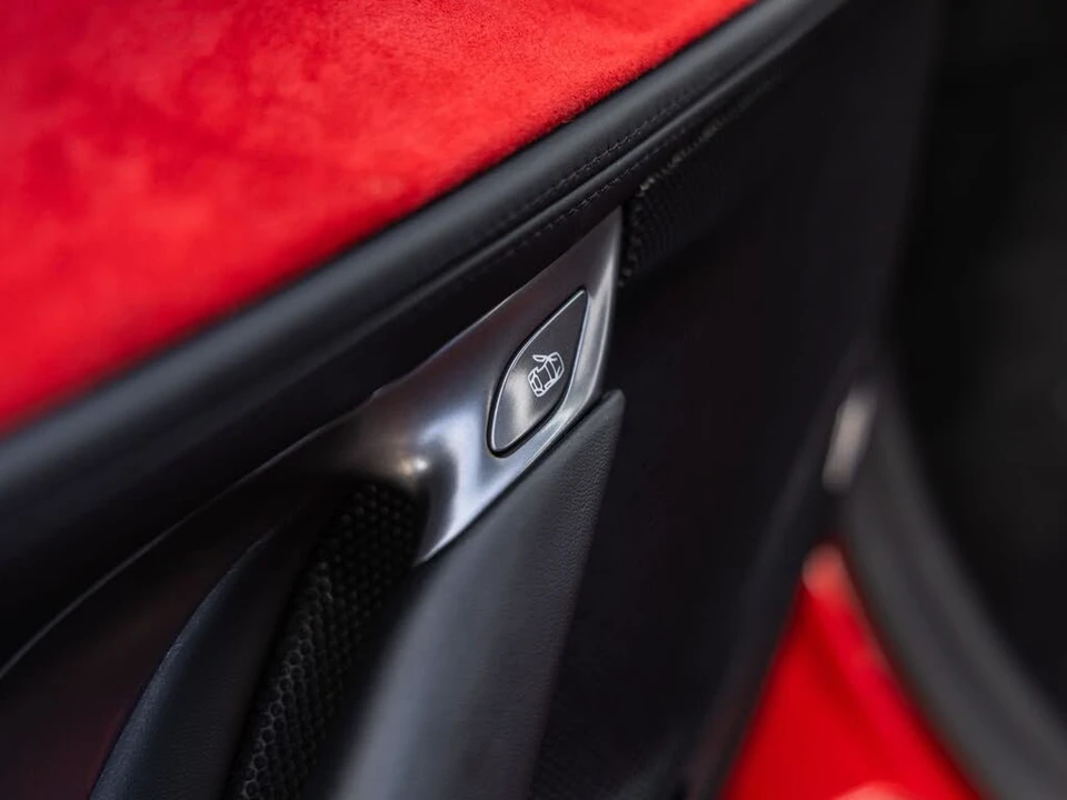 2022 Ferrari SF90 Stradale - Image 27 of 31