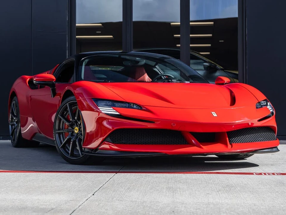 2022 Ferrari SF90 Stradale - Image 2 of 31