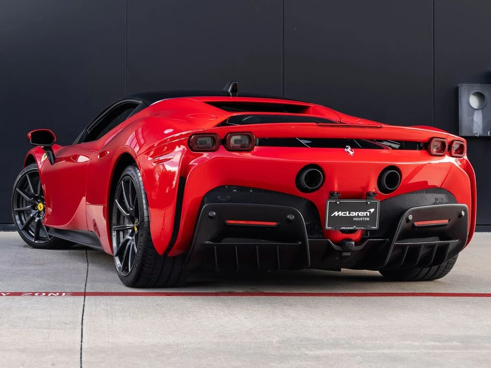 2022 Ferrari SF90 Stradale - Image 7 of 31