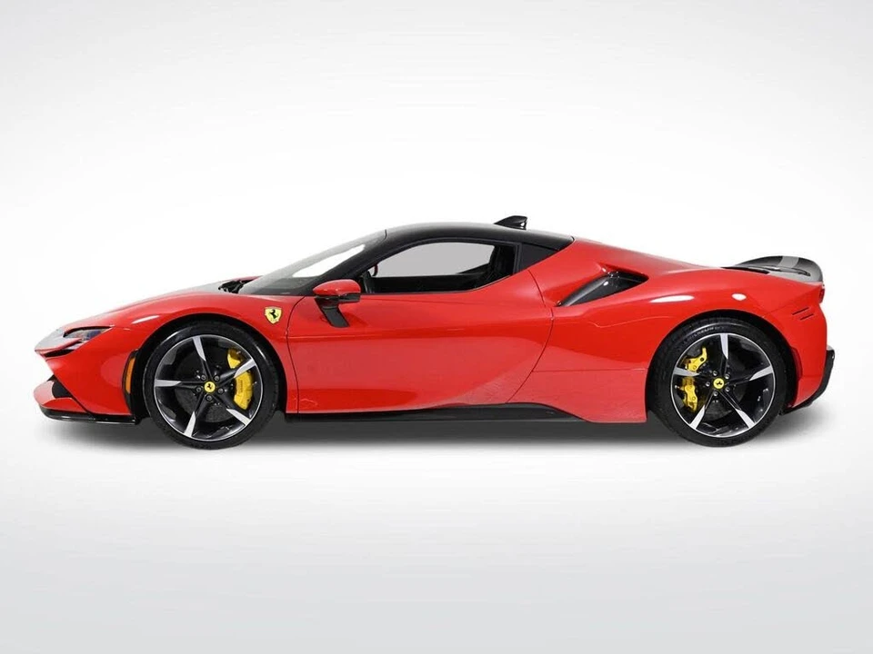 2022 Ferrari SF90 Stradale - Image 8 of 31