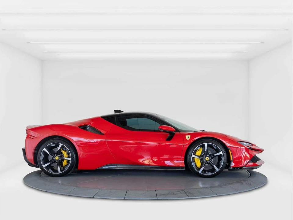 2022 Ferrari SF90 Stradale - Image 6 of 7