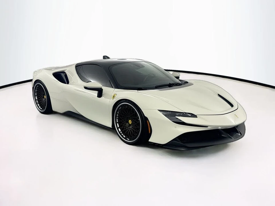 2022 Ferrari SF90 Stradale - Image 3 of 31