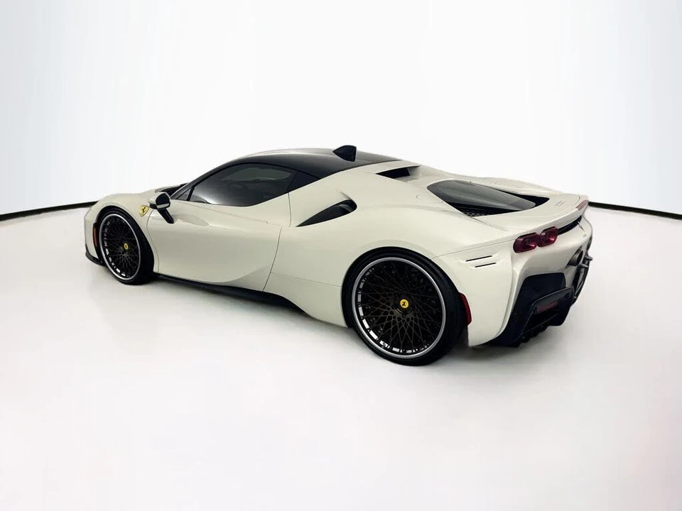 2022 Ferrari SF90 Stradale - Image 7 of 31