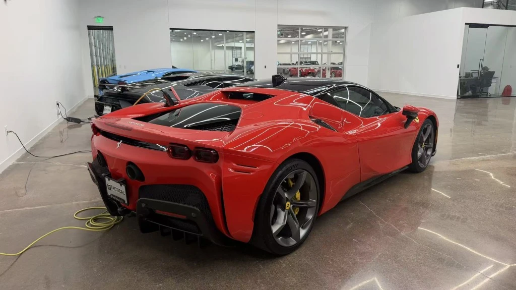 2022 Ferrari SF90 Stradale - Image 7 of 7