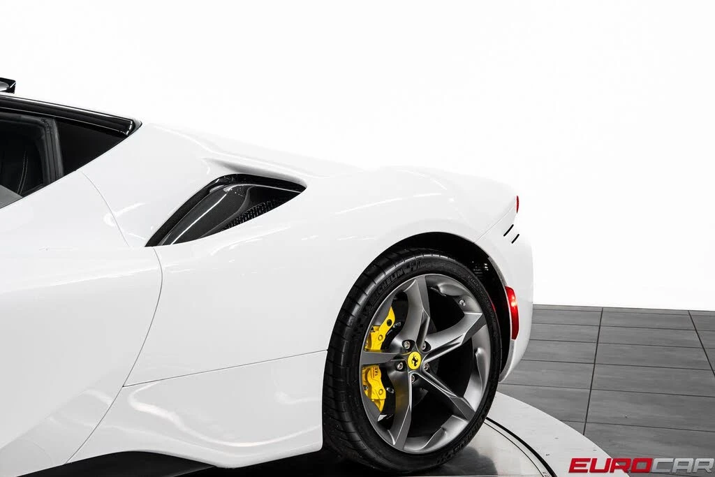 2022 Ferrari SF90 Stradale - Image 19 of 31
