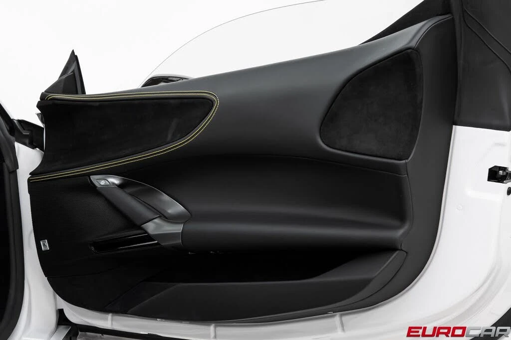 2022 Ferrari SF90 Stradale - Image 30 of 31