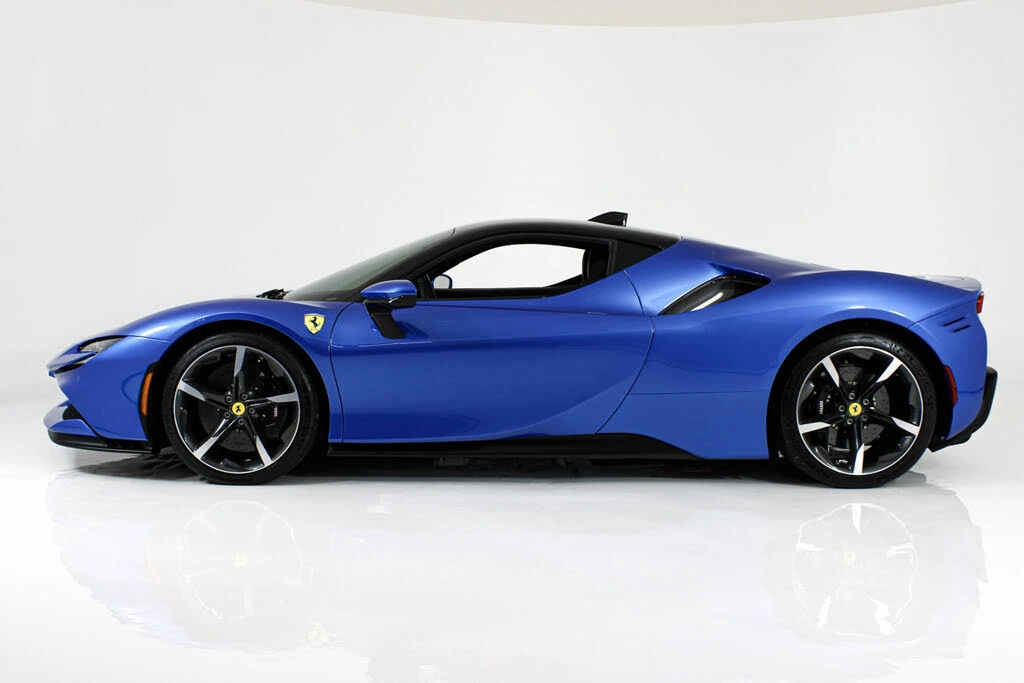 2022 Ferrari SF90 Stradale - Image 3 of 31