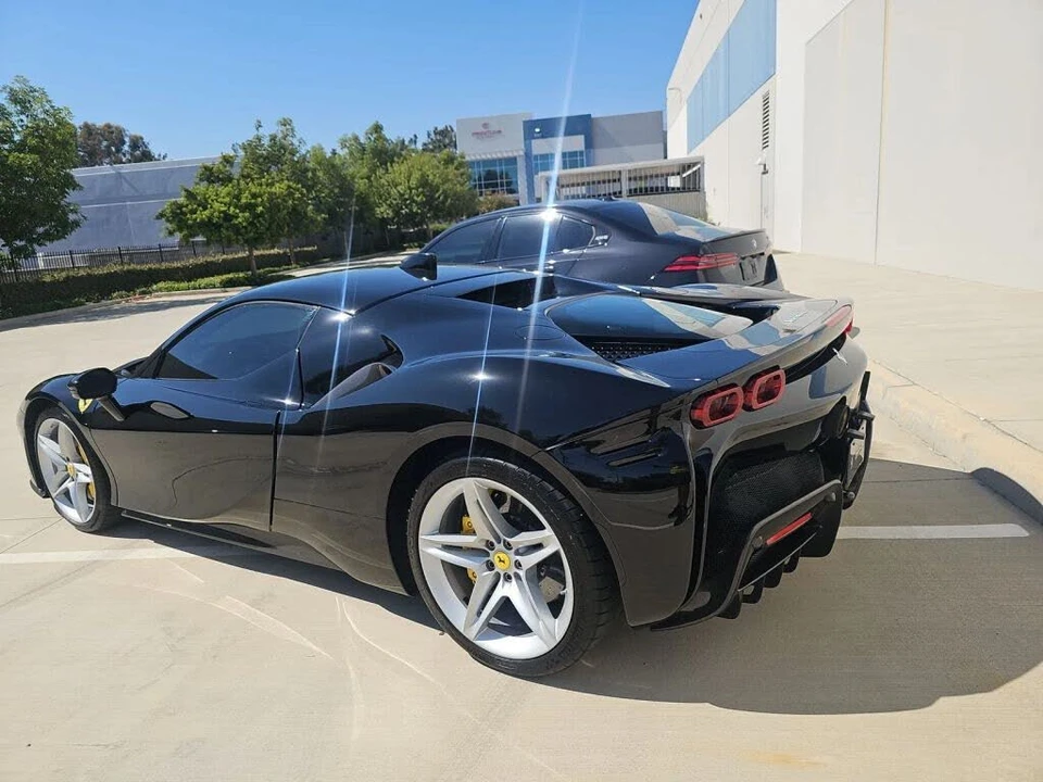 2022 Ferrari SF90 Stradale - Image 6 of 20