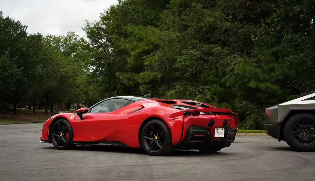 2022 Ferrari SF90 Stradale - Image 5 of 6