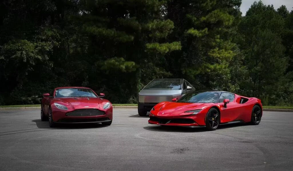 2022 Ferrari SF90 Stradale - Image 3 of 6