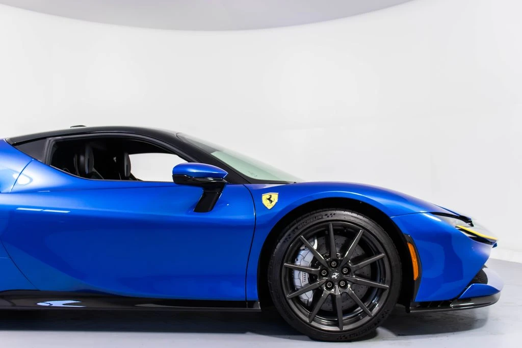 2022 Ferrari SF90 Stradale - Image 18 of 31