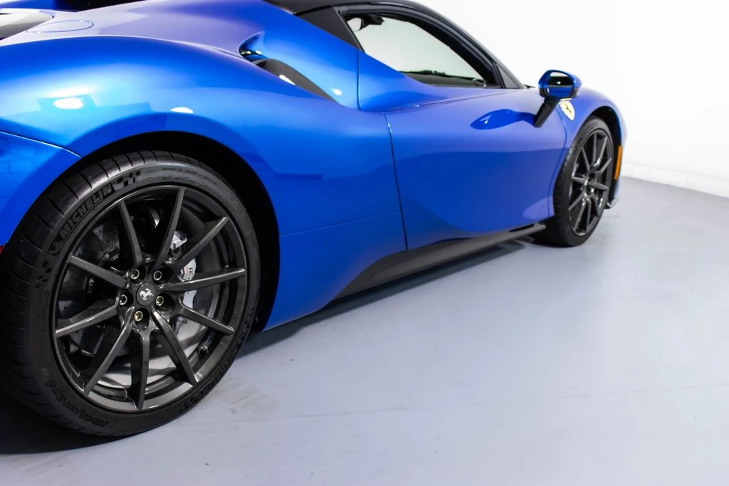 2022 Ferrari SF90 Stradale - Image 21 of 31