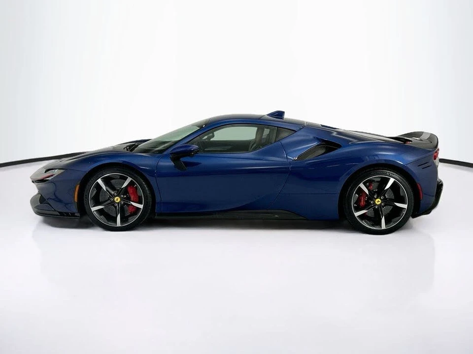 2022 Ferrari SF90 Stradale - Image 8 of 31