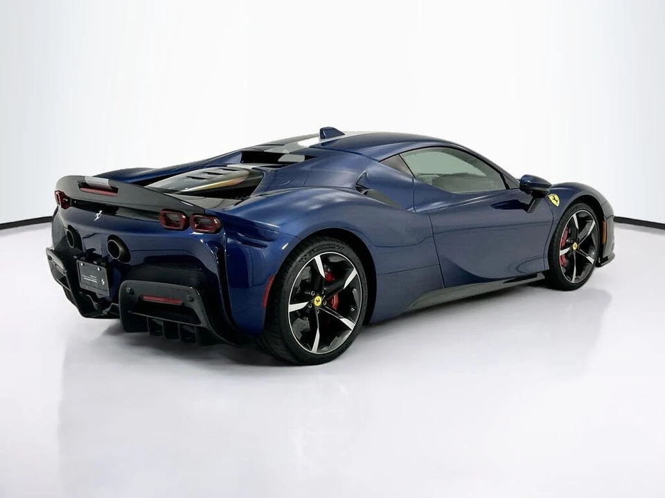 2022 Ferrari SF90 Stradale - Image 5 of 31