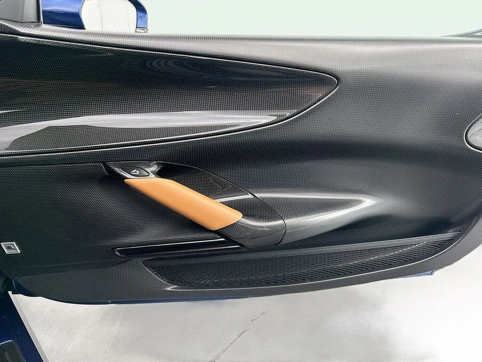 2022 Ferrari SF90 Stradale - Image 22 of 31