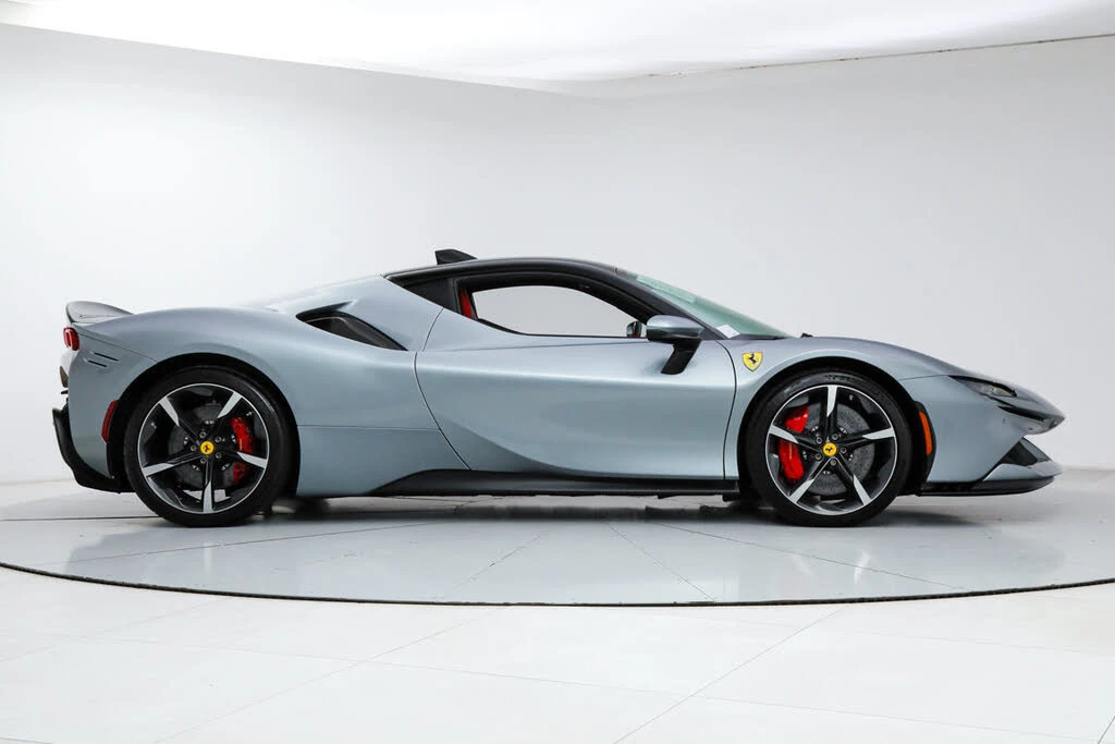 2022 Ferrari SF90 Stradale - Image 9 of 31