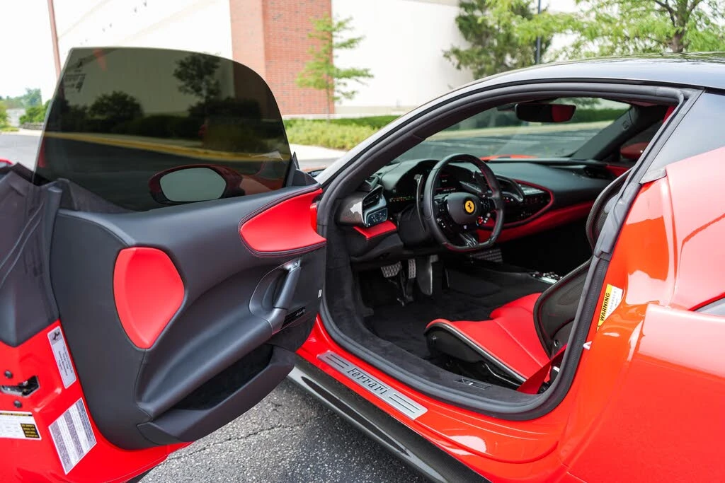 2022 Ferrari SF90 Stradale - Image 15 of 31