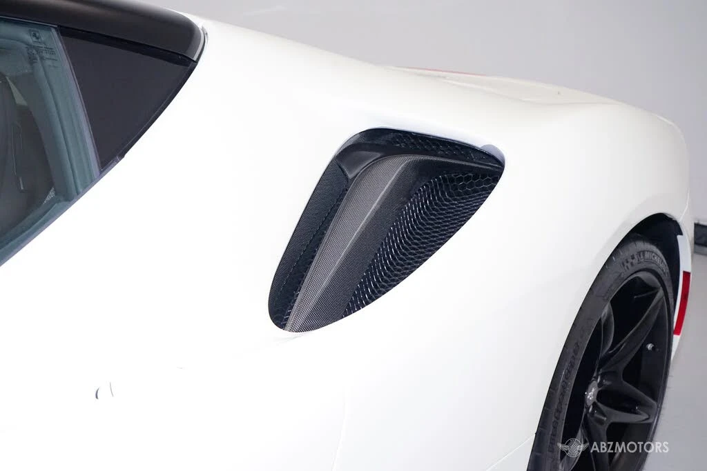 2022 Ferrari SF90 Stradale - Image 11 of 31