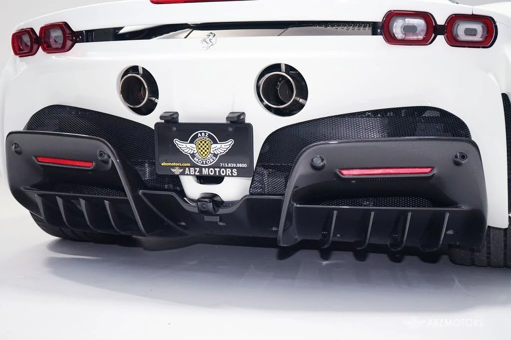 2022 Ferrari SF90 Stradale - Image 9 of 31