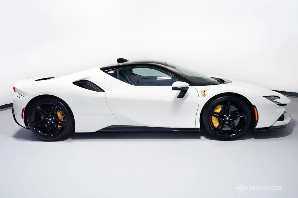 2022 Ferrari SF90 Stradale - Image 4 of 31