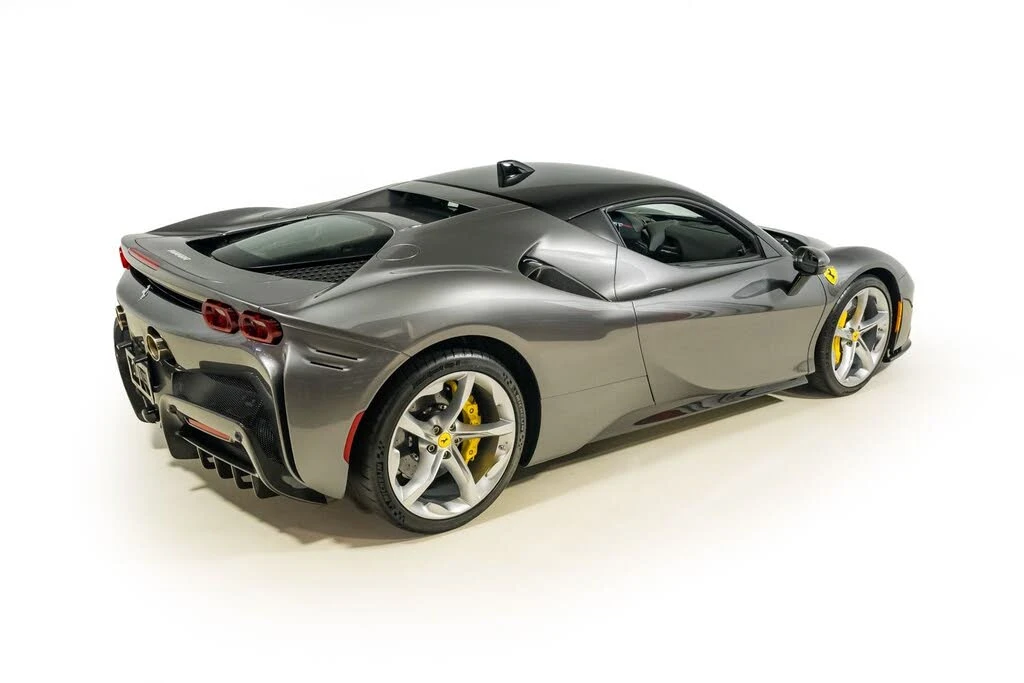 2022 Ferrari SF90 Stradale - Image 7 of 31