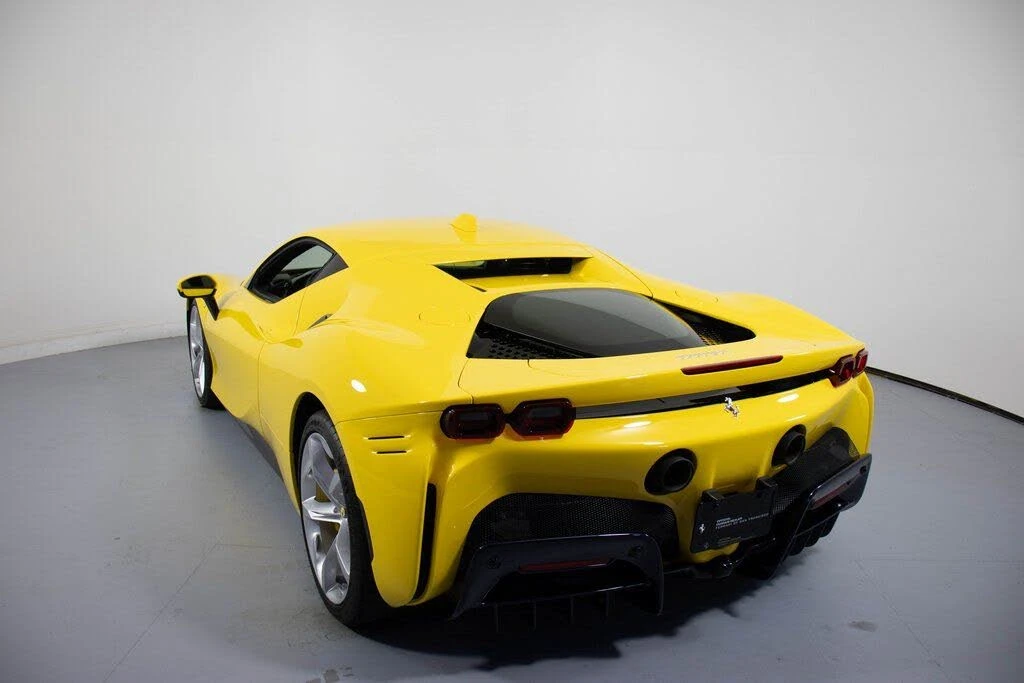 2022 Ferrari SF90 Stradale - Image 26 of 31