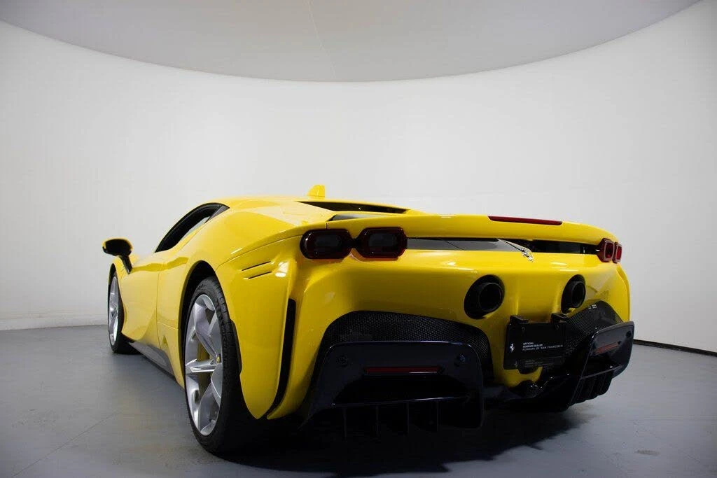 2022 Ferrari SF90 Stradale - Image 25 of 31