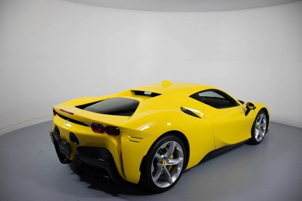2022 Ferrari SF90 Stradale - Image 2 of 31